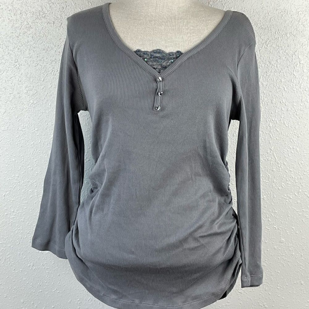 EUC Zena Jeans Womens Gray 3/4 Sleeve Top with Lace/Sequins V-Neck Size M